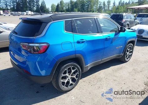 2024 Jeep Compass Limited 4X4 from USA, damaged, VIN 3C4NJDCNXRT125377